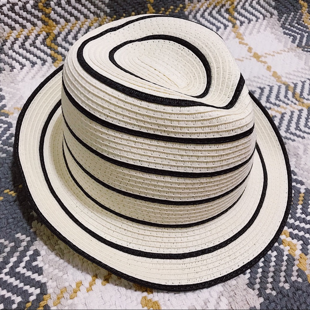 [Old Navy] Women’s Striped Fedora Hat